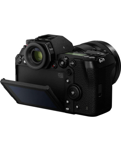 Цифровая фотокамера Panasonic LUMIX S DC-S1KEE-K Kit 20-60mm