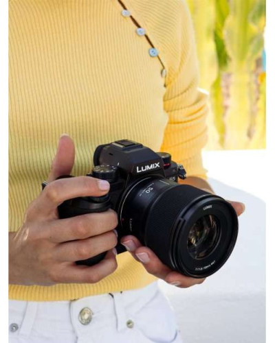 Объектив Panasonic S-S50ME Lumix S 50 mm F1.8