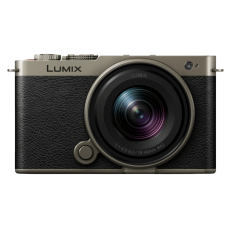 Digital camera Panasonic Lumix S9 Titanium Black +18-40mm Kit DC-S9NE-NA (Titanium Lens)