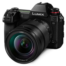 Цифрова Фотокамера Panasonic LUMIX S DC-S1MEE-K Kit 24-105mm